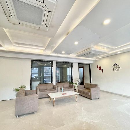 Hotel Rudraksh ! Varanasi !Fully-Air-Conditioned Hotel At Prime Location With Parking Availability, Near Kashi Vishwanath Temple, And Ganga Ghat 2 외부 사진